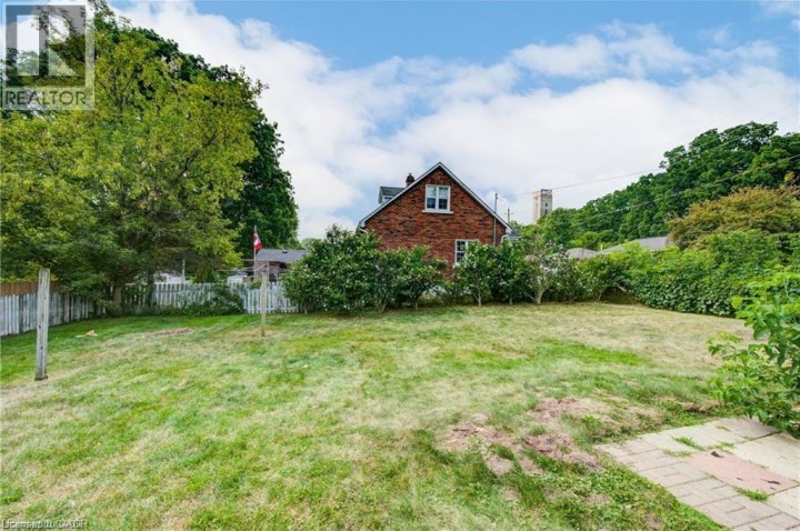 Photo 18 at 150 Finkle Street, Woodstock - South, Woodstock