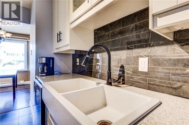 Photo 6 at 20 - 1093 Nellis Street, Woodstock - North, Woodstock