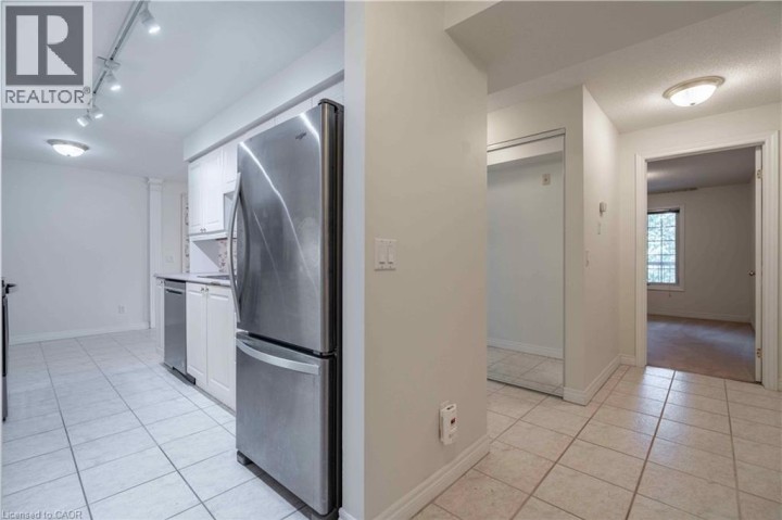 Photo 5 at 207 - 980 Golf Links Road, Meadowlands, Ancaster