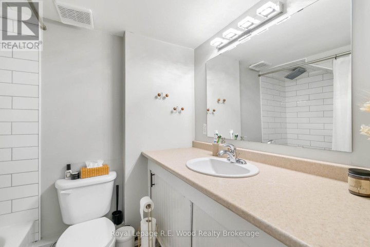 Photo 14 at 133 E North Street E, Tillsonburg