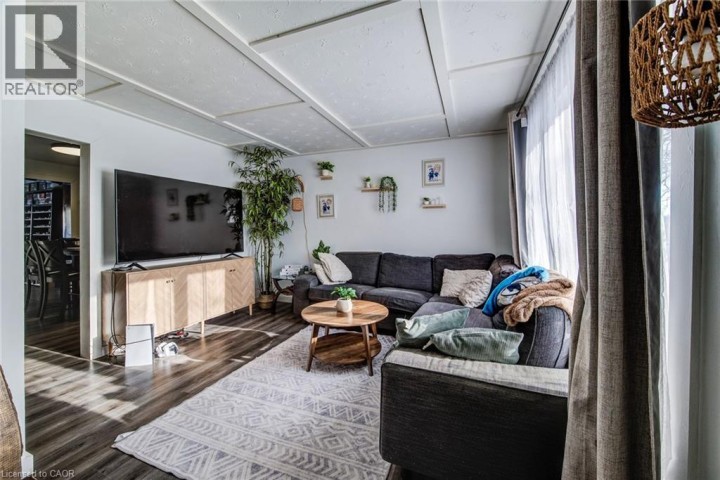 Photo 3 at 393 Odlum Drive, Woodstock - South, Woodstock