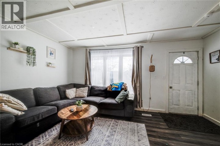 Photo 4 at 393 Odlum Drive, Woodstock - South, Woodstock