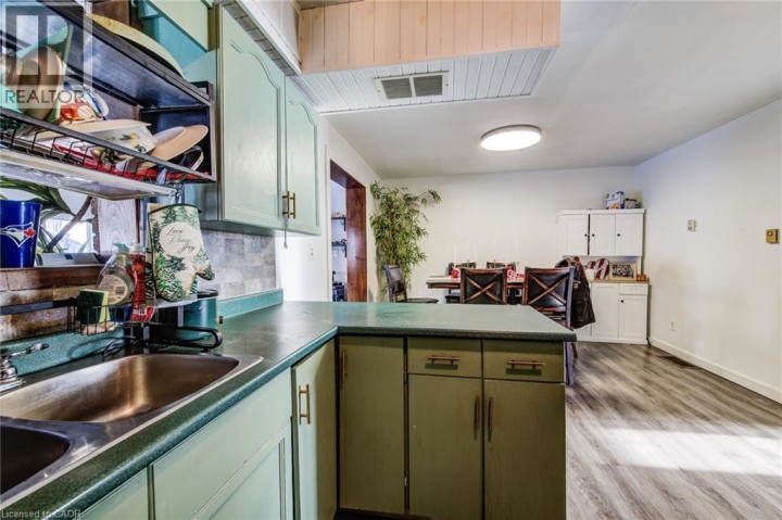 Photo 11 at 393 Odlum Drive, Woodstock - South, Woodstock