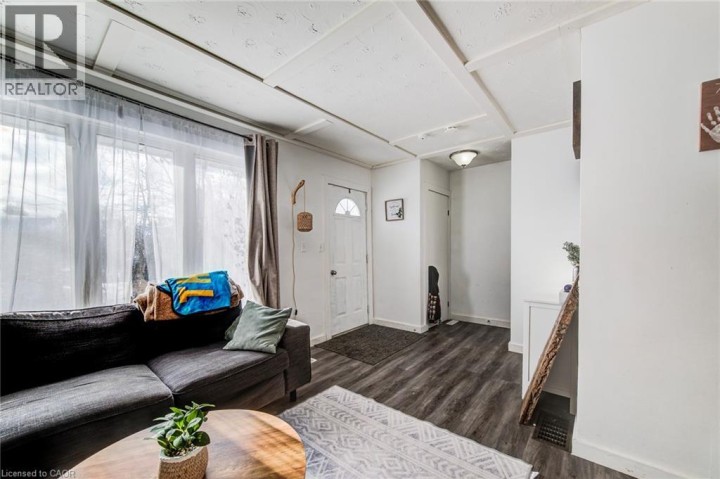 Photo 5 at 393 Odlum Drive, Woodstock - South, Woodstock