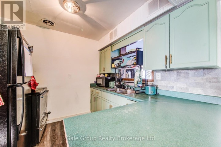 Photo 11 at 393 Odlum Drive, Woodstock - South, Woodstock