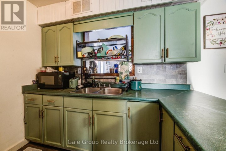 Photo 12 at 393 Odlum Drive, Woodstock - South, Woodstock