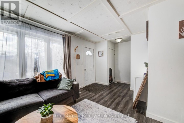 Photo 7 at 393 Odlum Drive, Woodstock - South, Woodstock