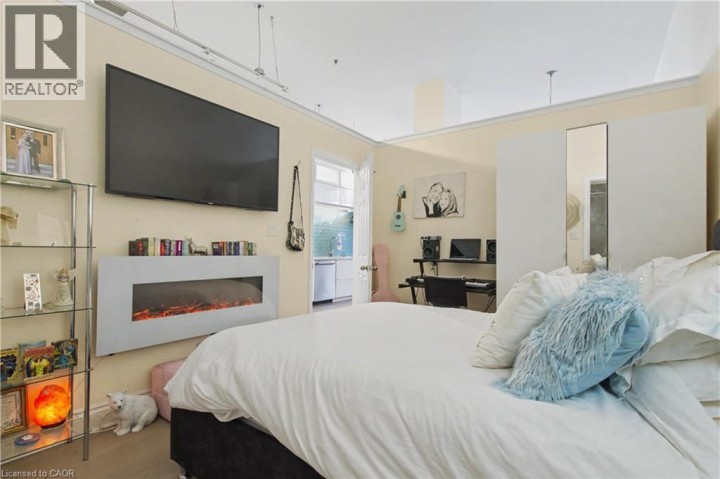 Photo 11 at 213 - 276 W King Street, Downtown Kitchener / East Ward, Kitchener