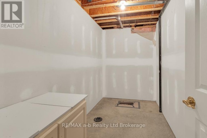 Photo 26 at 21 Windemere Avenue, Tillsonburg