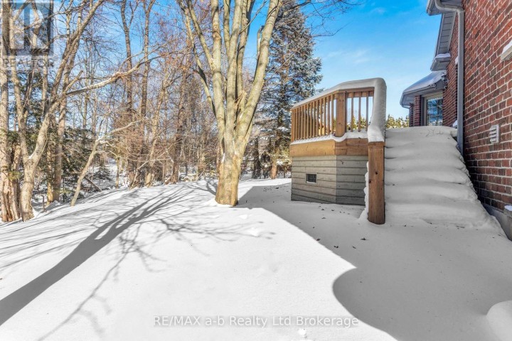 Photo 7 at 21 Windemere Avenue, Tillsonburg