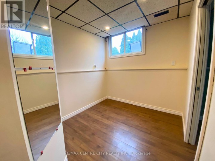 Photo 18 at 186 Centre Street, St. Thomas