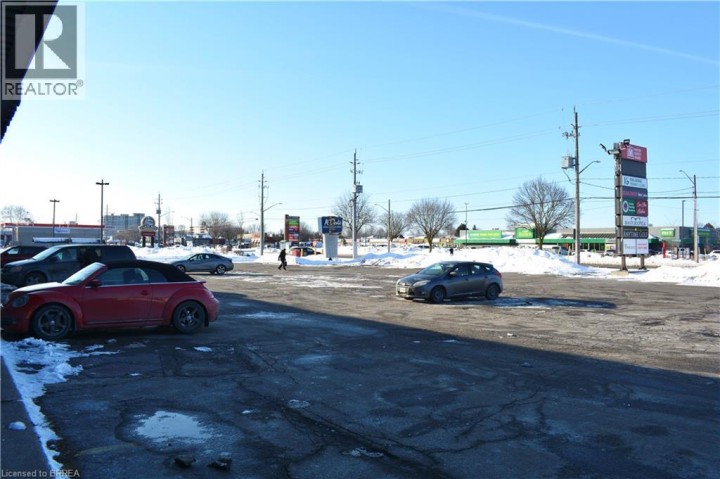 Photo 15 at 7 - 250 King George Road, Brantford