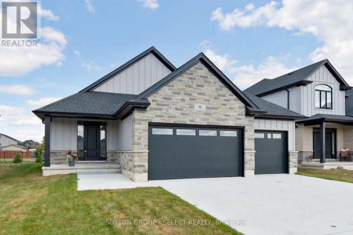 Photo 1 at 16 Kelly Drive, Ingersoll (Thamesford), Ingersoll
