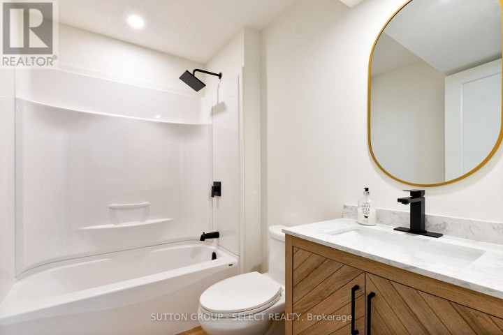 Photo 20 at 16 Kelly Drive, Ingersoll (Thamesford), Ingersoll
