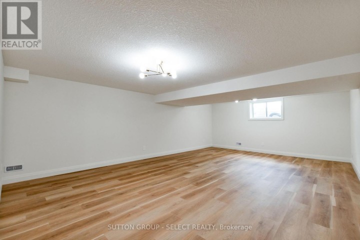 Photo 21 at 16 Kelly Drive, Ingersoll (Thamesford), Ingersoll