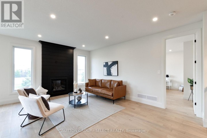 Photo 5 at 16 Kelly Drive, Ingersoll (Thamesford), Ingersoll