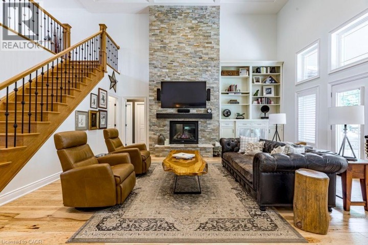 Photo 5 at 60 Parker Avenue, Oakhill / Clearview Ancaster Heights / Mohawk, Ancaster