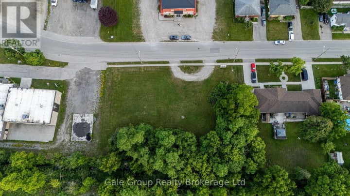 Photo 4 at 877 Dufferin Street, Woodstock - South, Woodstock