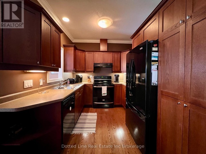 Photo 3 at 25 - 500 Lakeview Drive, Woodstock - North, Woodstock