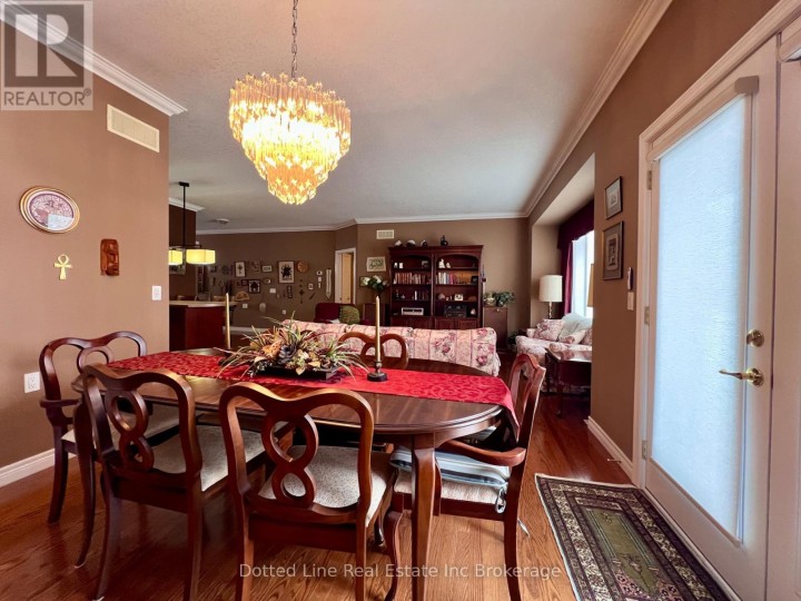 Photo 14 at 25 - 500 Lakeview Drive, Woodstock - North, Woodstock