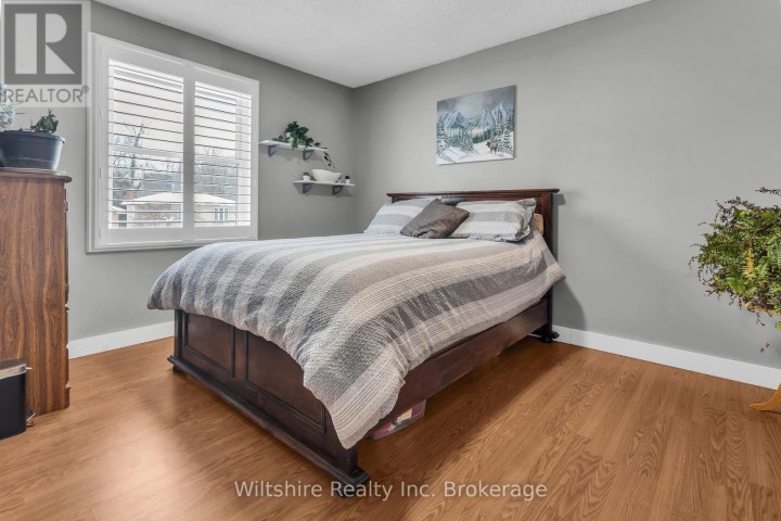 Photo 22 at 32 Devon Court, Tillsonburg