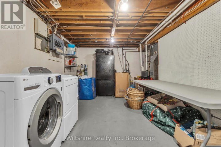 Photo 29 at 32 Devon Court, Tillsonburg