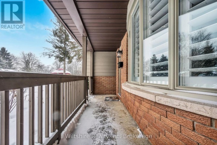 Photo 3 at 32 Devon Court, Tillsonburg
