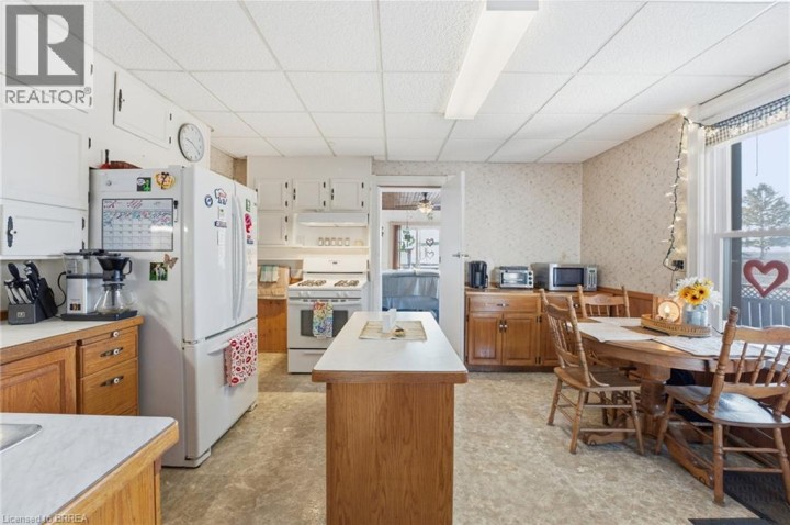 Photo 10 at 187 Sydenham Street, Terrace Hill, Brantford