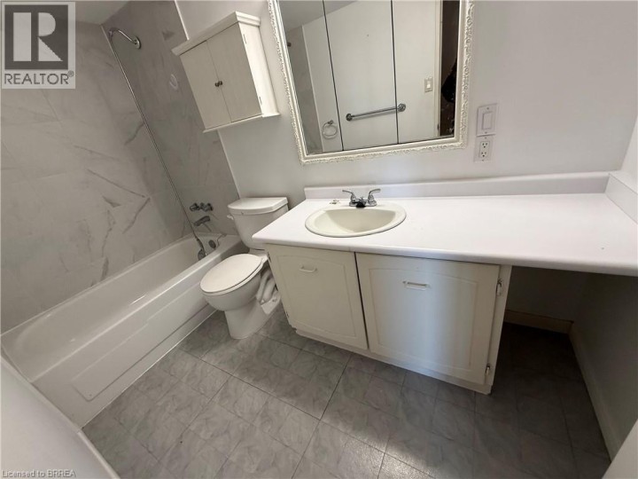 Photo 6 at 1009 - 640 West Street, Brier Park, Brantford