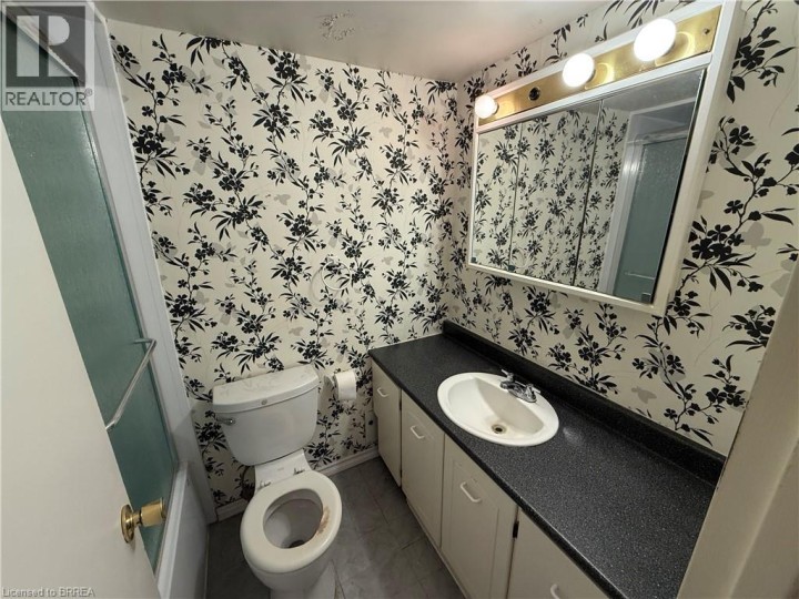 Photo 7 at 1009 - 640 West Street, Brier Park, Brantford