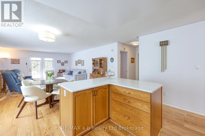 Photo 7 at 23 Brasher Drive, Tillsonburg