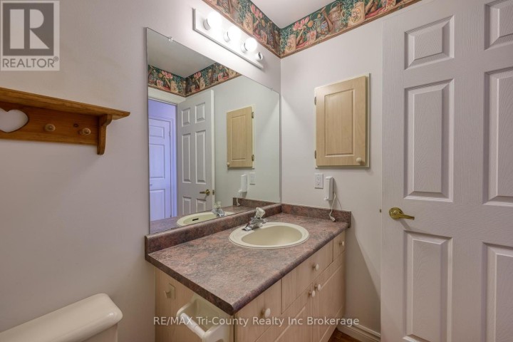 Photo 17 at 42 Jackson Court, Tillsonburg