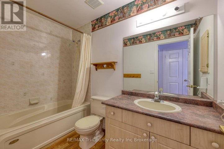 Photo 18 at 42 Jackson Court, Tillsonburg