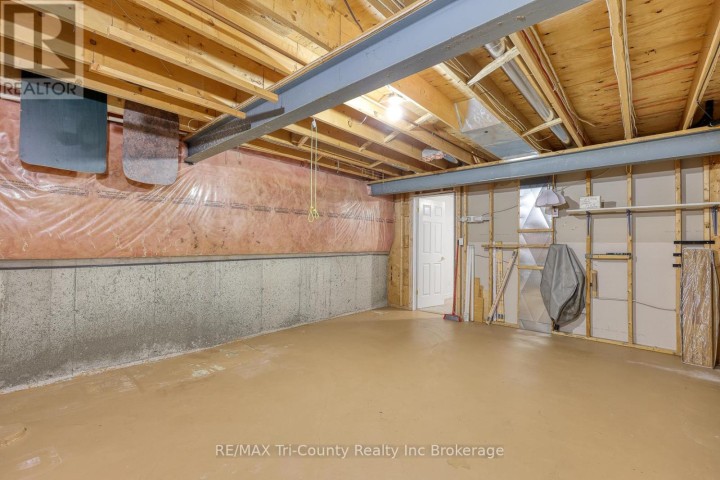 Photo 26 at 42 Jackson Court, Tillsonburg