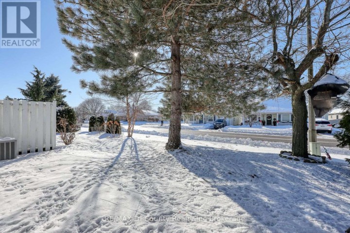 Photo 3 at 42 Jackson Court, Tillsonburg