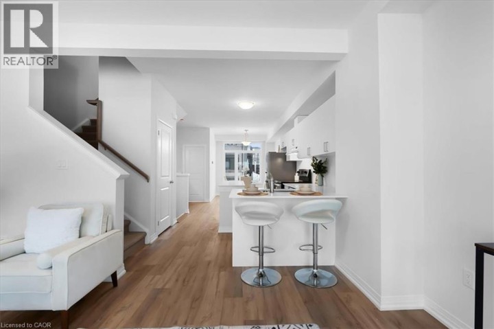 Photo 10 at 85 - 155 Equestrian Way, Briardean / River Flats / Beaverdale, Cambridge