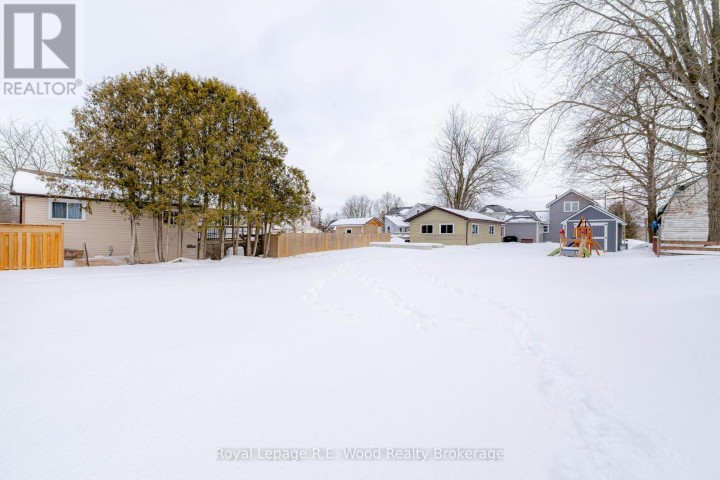 Photo 21 at 34 S Stover Street, Norwich Town, Norwich