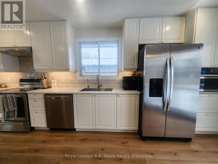 Photo 6 at 6 Centennial Avenue, Tillsonburg