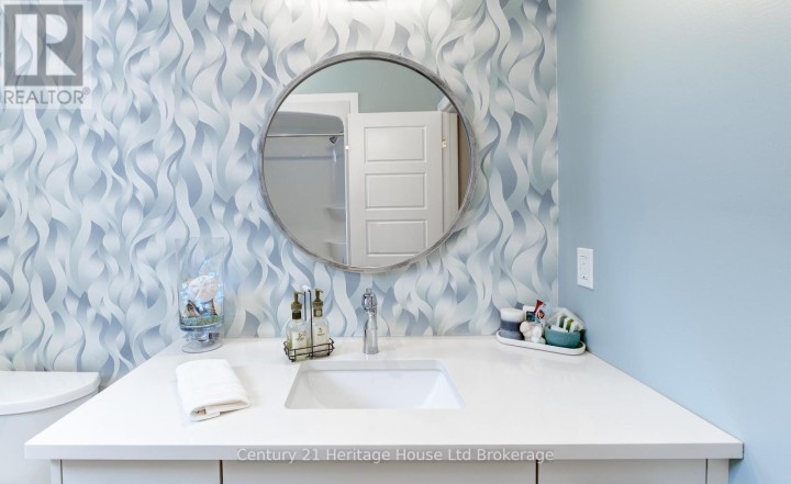 Photo 11 at 29 Keba Crescent, Tillsonburg