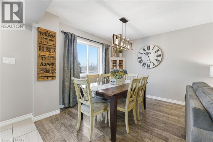 Photo 11 at 15 Anastasia Crescent, Brantwood Park, Brantford