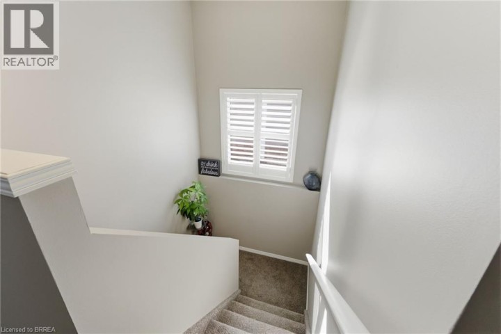 Photo 20 at 15 Anastasia Crescent, Brantwood Park, Brantford