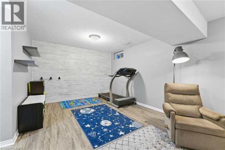 Photo 23 at 15 Anastasia Crescent, Brantwood Park, Brantford