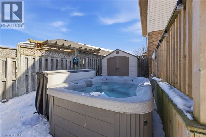 Photo 34 at 15 Anastasia Crescent, Brantwood Park, Brantford