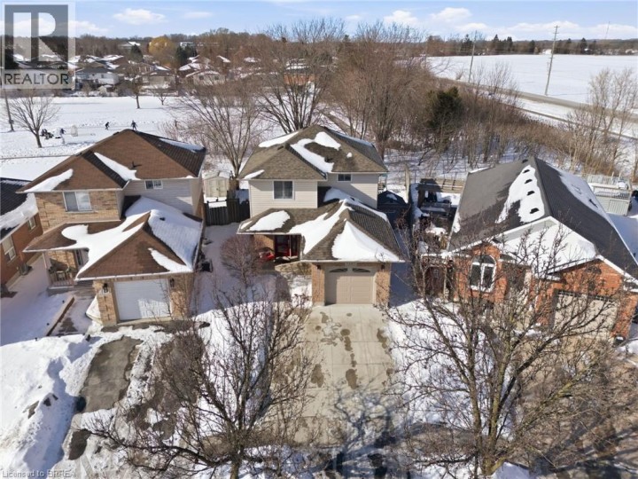 Photo 35 at 15 Anastasia Crescent, Brantwood Park, Brantford