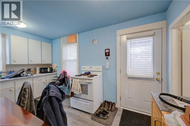 Photo 17 at 38 Nelson Street, East Ward, Brantford