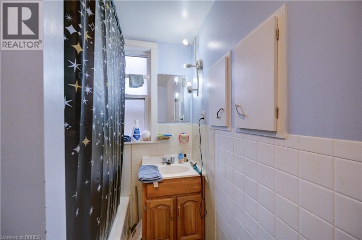 Photo 20 at 38 Nelson Street, East Ward, Brantford