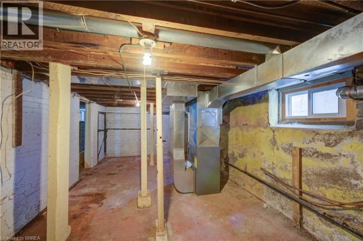 Photo 29 at 38 Nelson Street, East Ward, Brantford