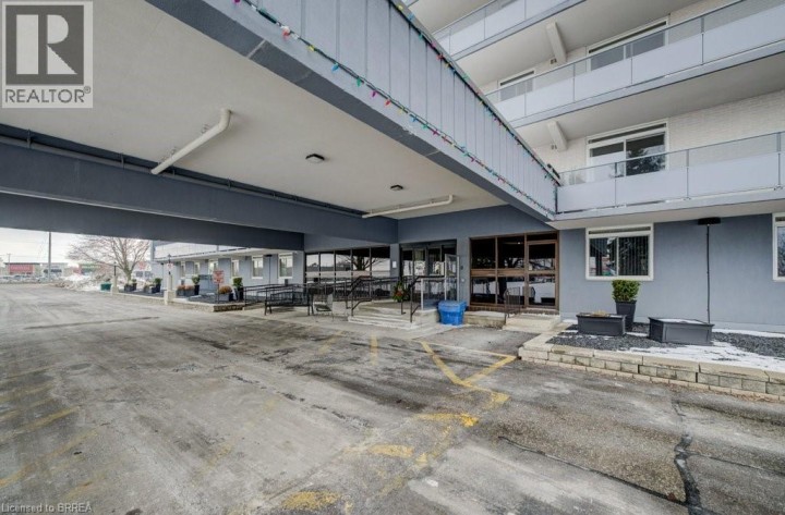 Photo 5 at 902 - 640 West Street, Brier Park, Brantford