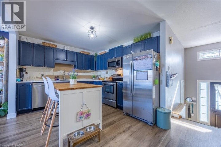 Photo 5 at 62 Beckett Boulevard, Tillsonburg