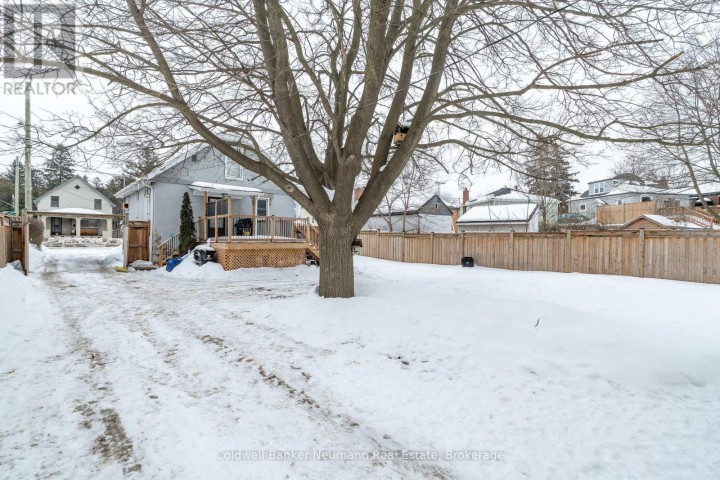 Photo 40 at 194 N Dundas Street, Cambridge